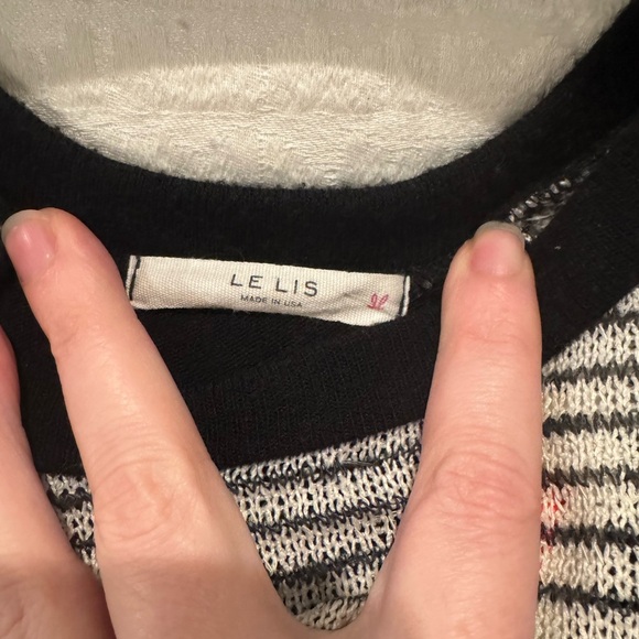 Le lis lightweight high low shirt black and white stripes flare back - Picture 3 of 7